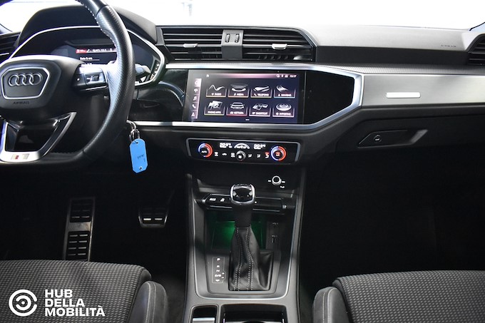 AUDI Q3 SPB 35 TDI S tronic S line edition